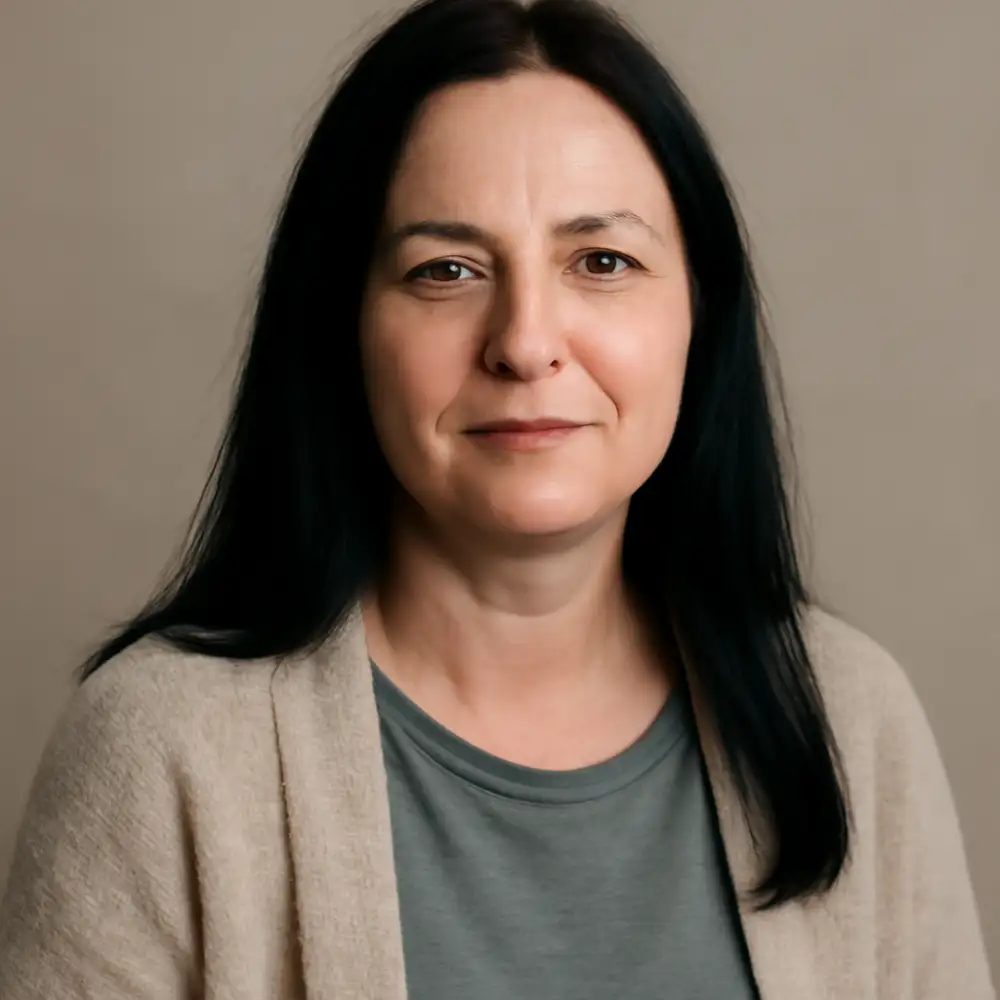 Editorem časopisu MySQL - Databázový portál je Marcela Sedláčková